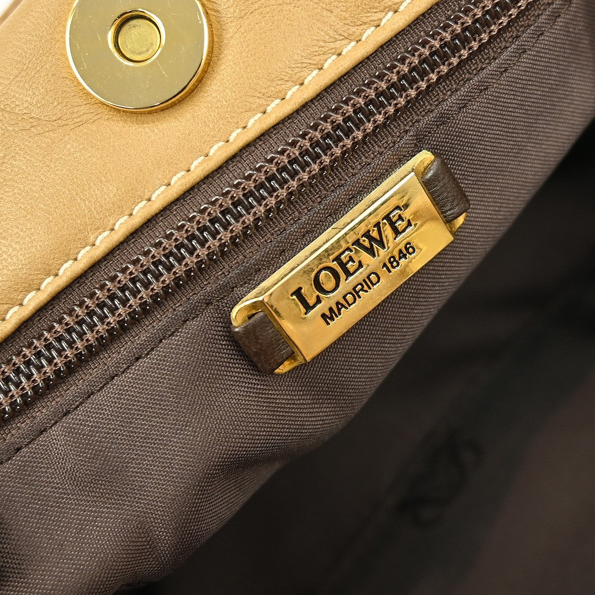 Loewe Anagram handbag Leather, BROWN, LEATHER, Handbag