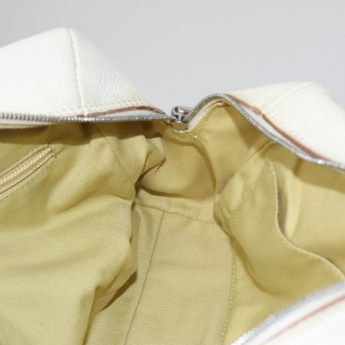 Salvatore Ferragamo Gancini handbag Leather, WHITE, LEATHER, Handbag