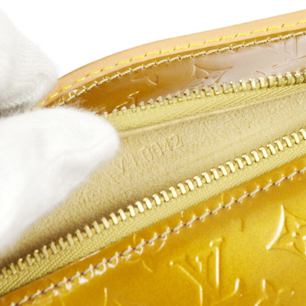 Louis Vuitton Conte De Fees Pochette Hibou Monogram Patent Leather, GOLD, PATENT_LEATHER, Shoulder bag