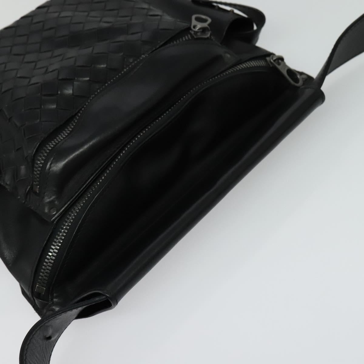 Bottega Veneta Utility Waist Bag Leather with Intrecciato, BLACK, LEATHER, Shoulder bag