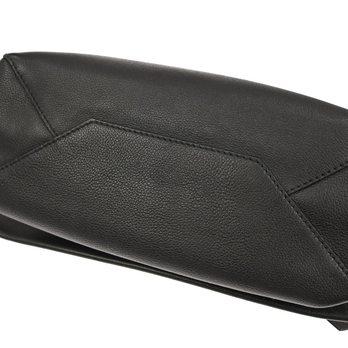 Louis Vuitton Lockme II Handbag Leather, BLACK, LEATHER, Handbag