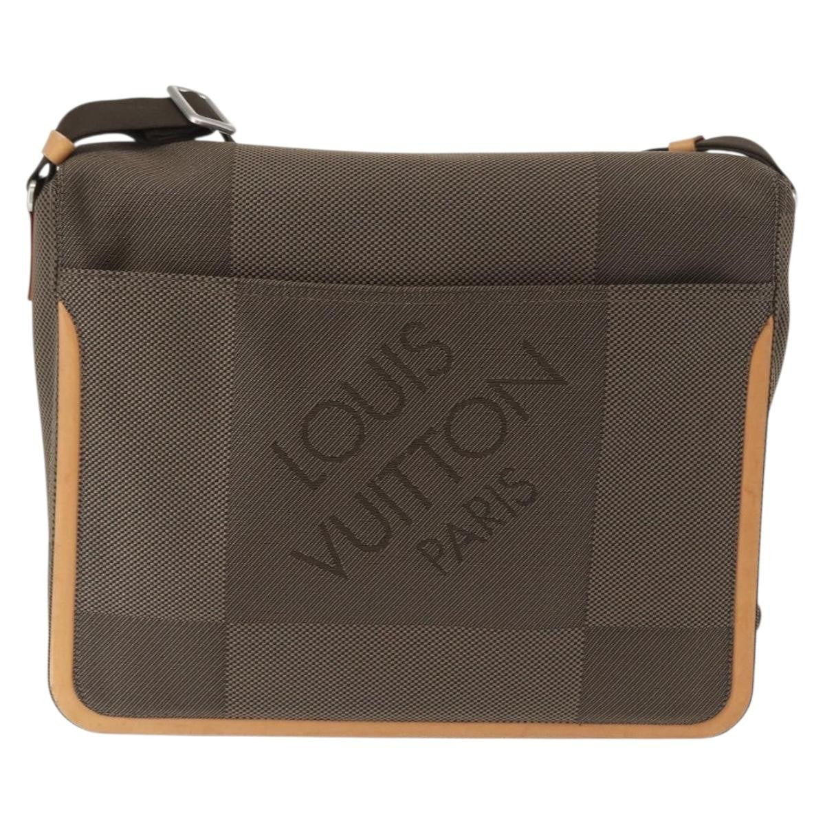 Louis Vuitton Terre Messenger Bag Damier Geant Canvas, BROWN, CANVAS, Shoulder bag