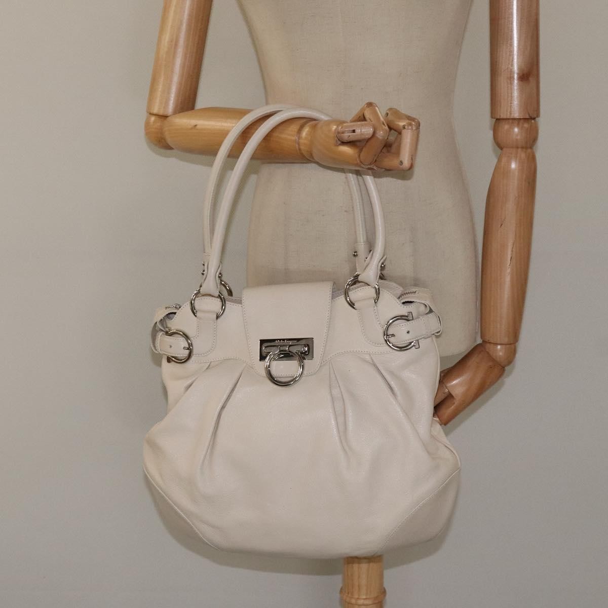 Salvatore Ferragamo Gancini Shoulder Bag Leather, WHITE, LEATHER, Shoulder bag