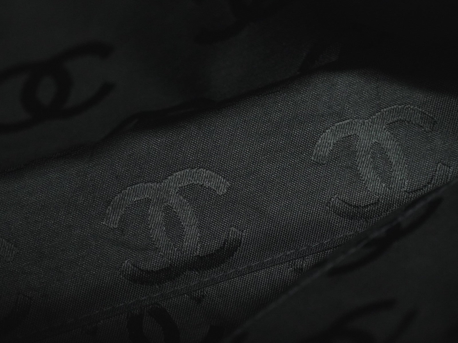 Chanel Surpique Tote Quilted Leather, BLACK, LEATHER, Handbag