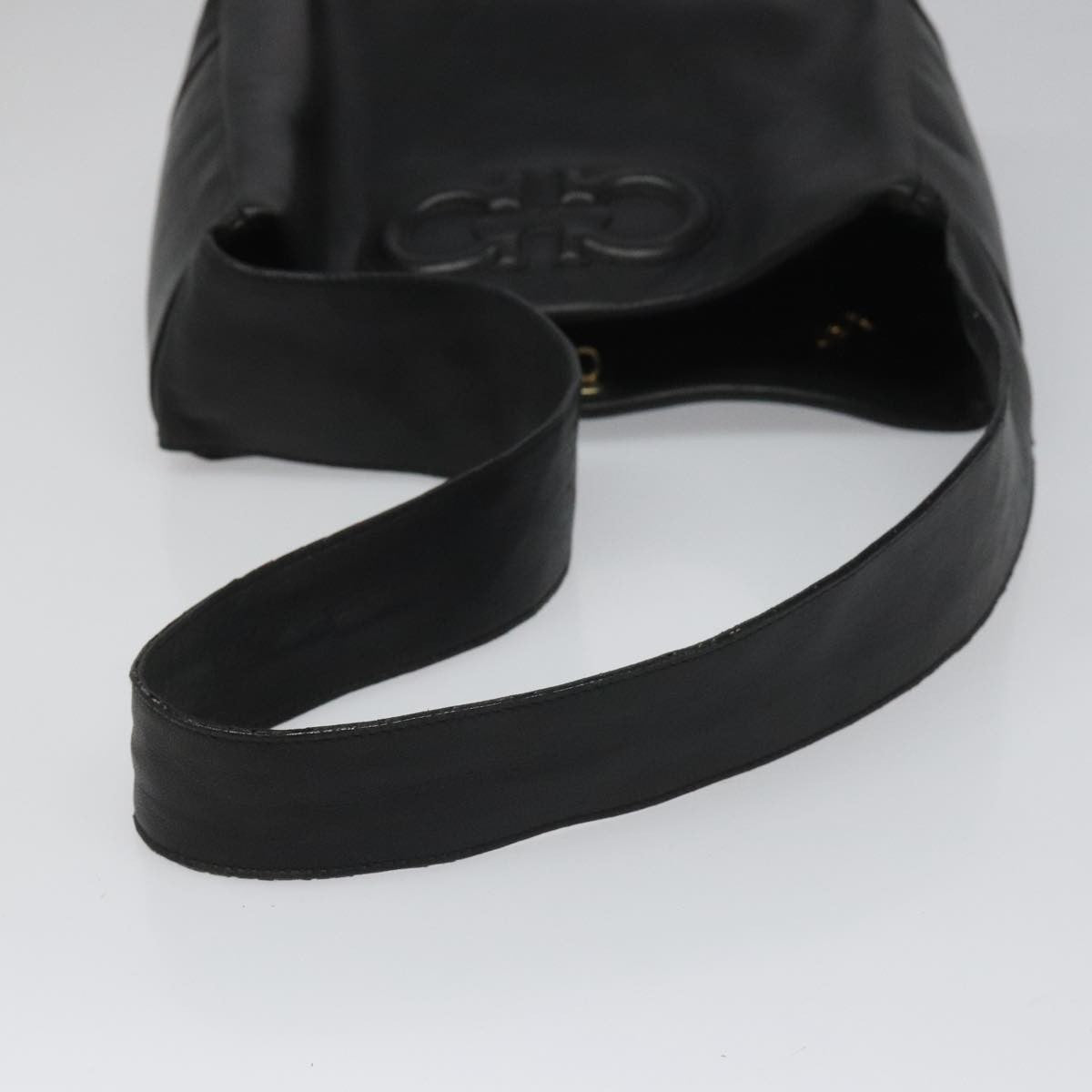 Salvatore Ferragamo Gancini Shoulder Bag Leather, BLACK, LEATHER, Shoulder bag