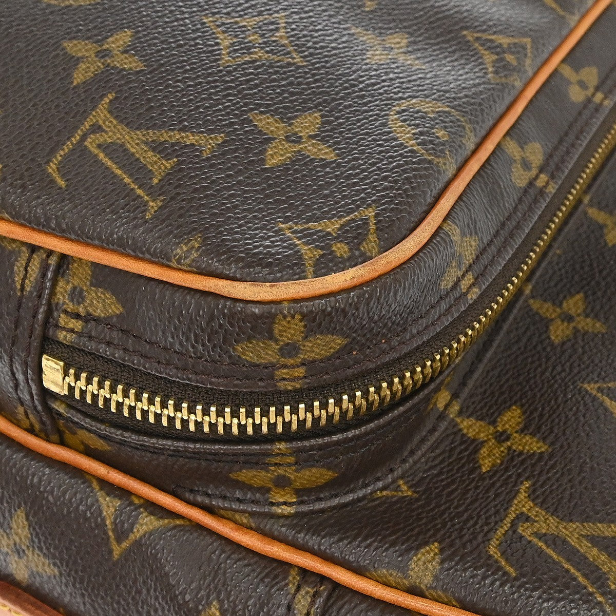 Louis Vuitton Nil Messenger Bag Monogram Canvas, Brown, Canvas, Shoulder Bag