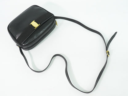 Salvatore Ferragamo Vara Bow camera Shoulder Bag Leather, BLACK, LEATHER, Shoulder bag