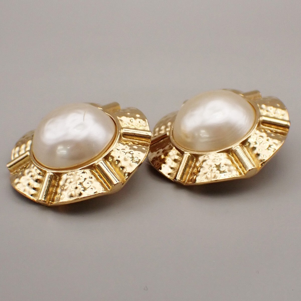 Chanel Vintage Clip-On Earrings Metal with Faux Pearl, Gold, Gold Plated, Earrings