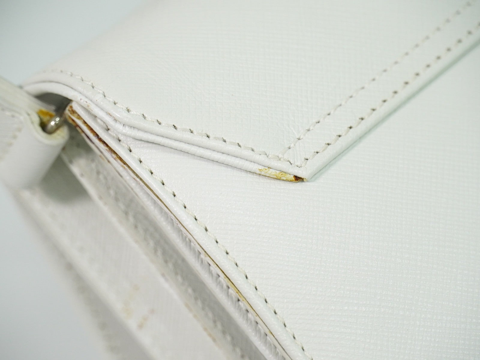 Salvatore Ferragamo Gancini handbag Leather, WHITE, LEATHER, Handbag