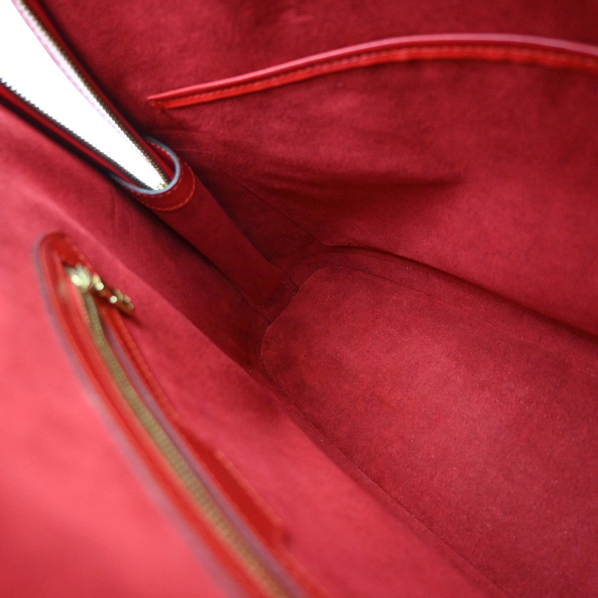 Louis Vuitton Lussac Handbag Epi Leather, RED, LEATHER, Shoulder bag