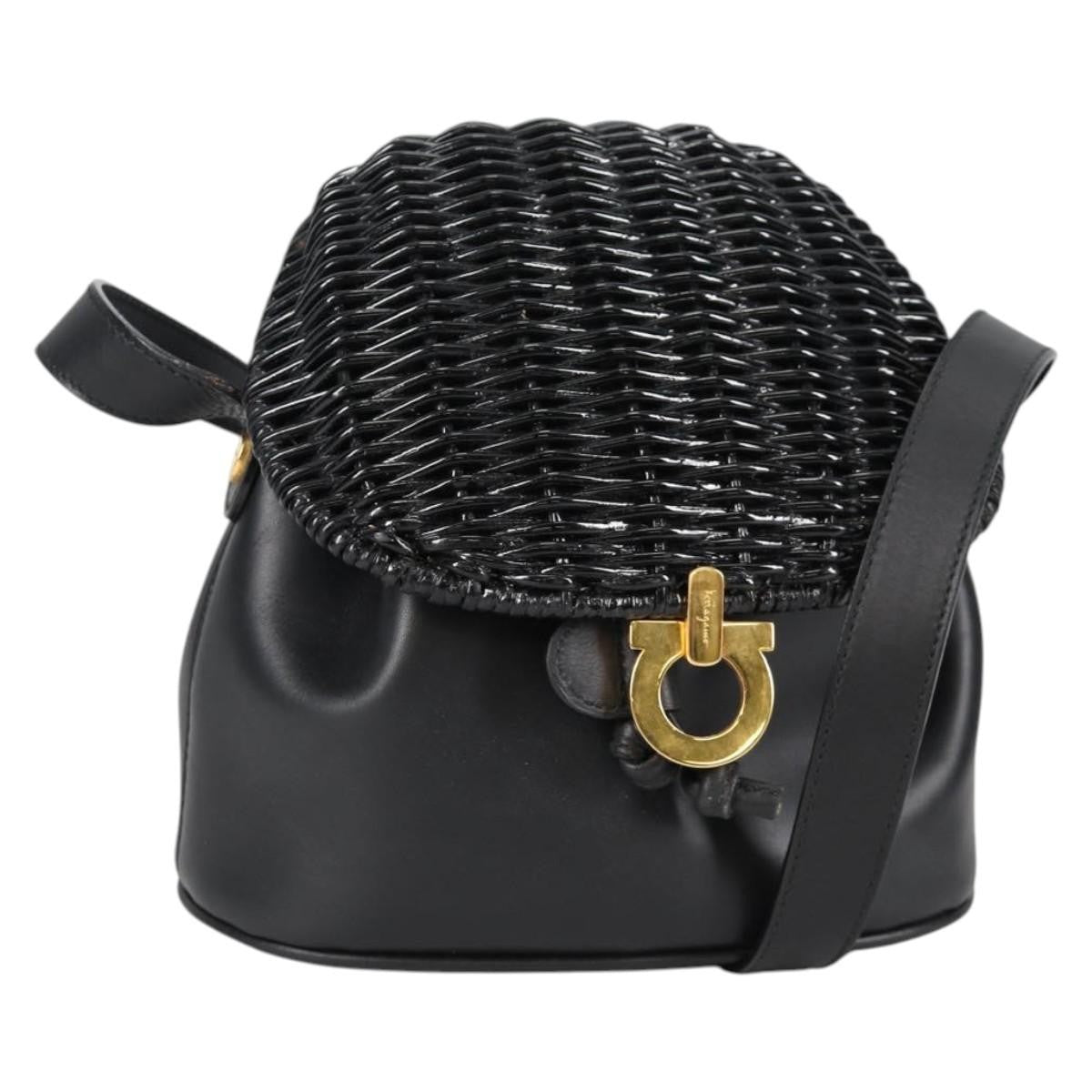 Salvatore Ferragamo Gancini Shoulder Bag Leather, BLACK, LEATHER, Shoulder bag
