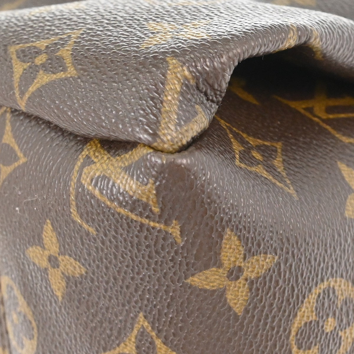 Louis Vuitton Artsy Handbag Monogram Canvas, Brown, Canvas, Handbag