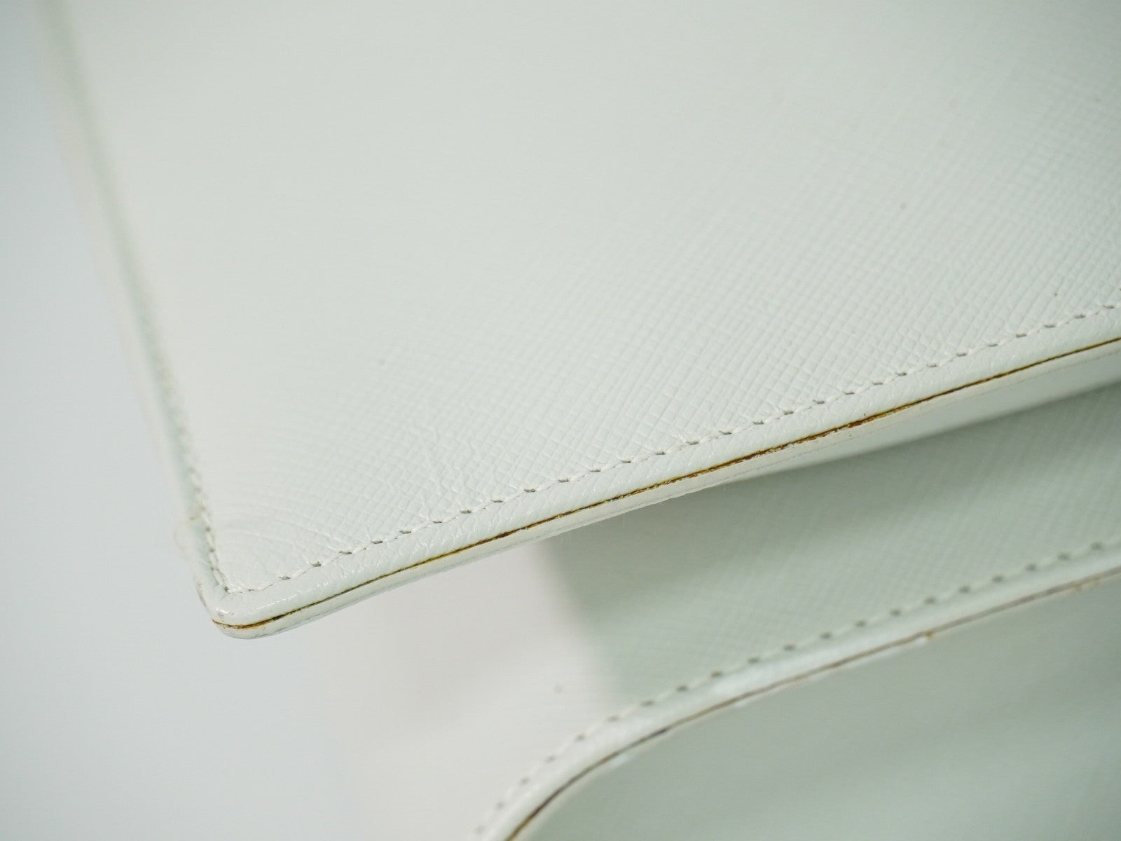 Salvatore Ferragamo Gancini handbag Leather, WHITE, LEATHER, Handbag