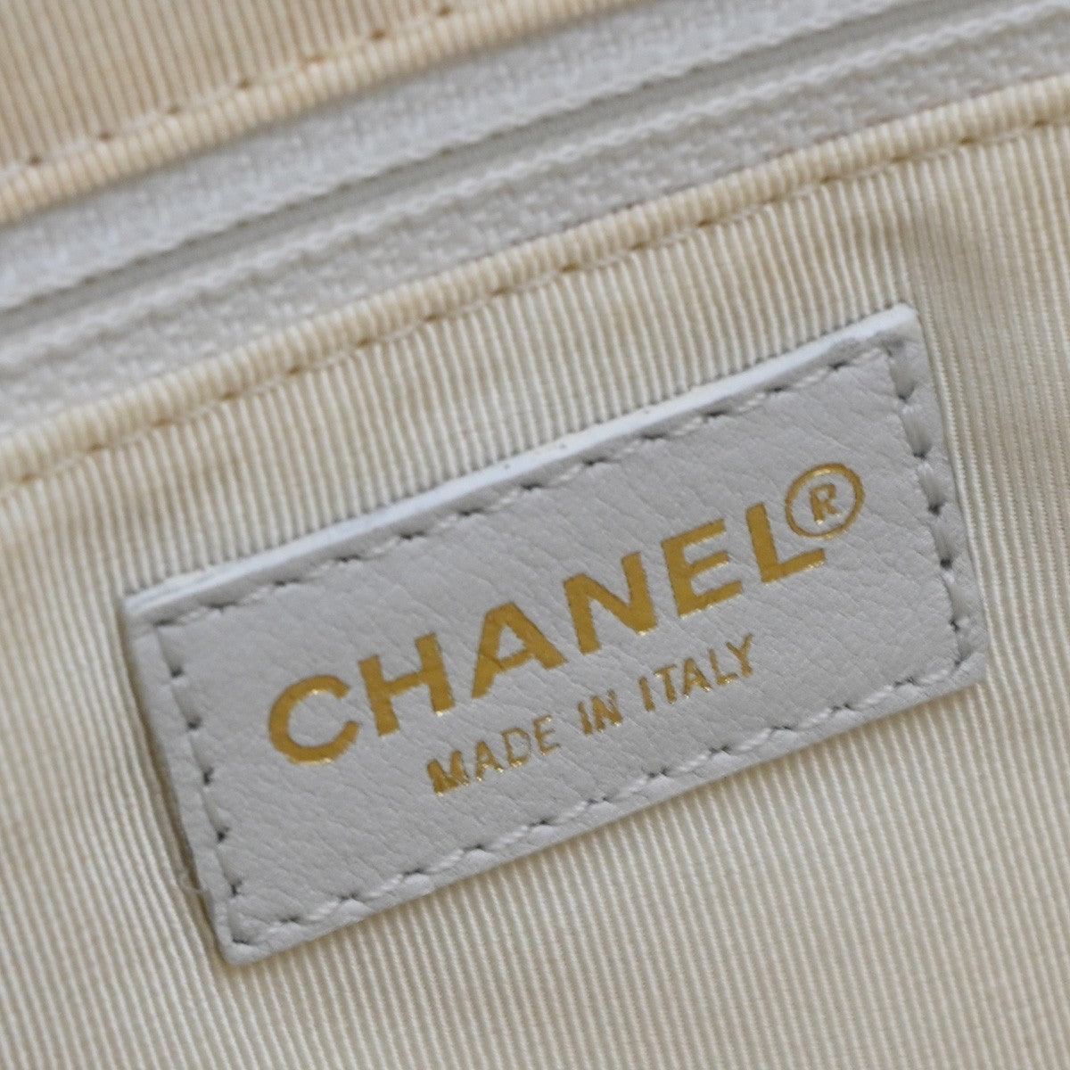 Chanel Surpique Zip Around Satchel Quilted Leather, WHITE, LEATHER, Handbag