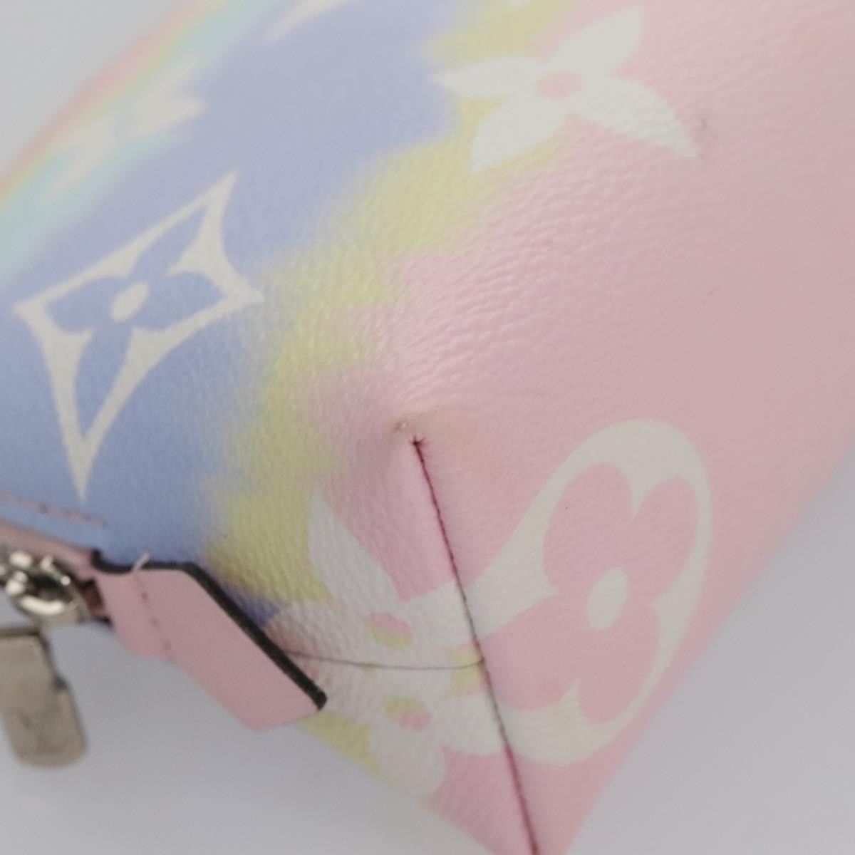 Louis Vuitton Cosmetic Pouch Spring in the City Monogram Giant Canvas, MULTICOLOUR, CANVAS, Clutche & pouche