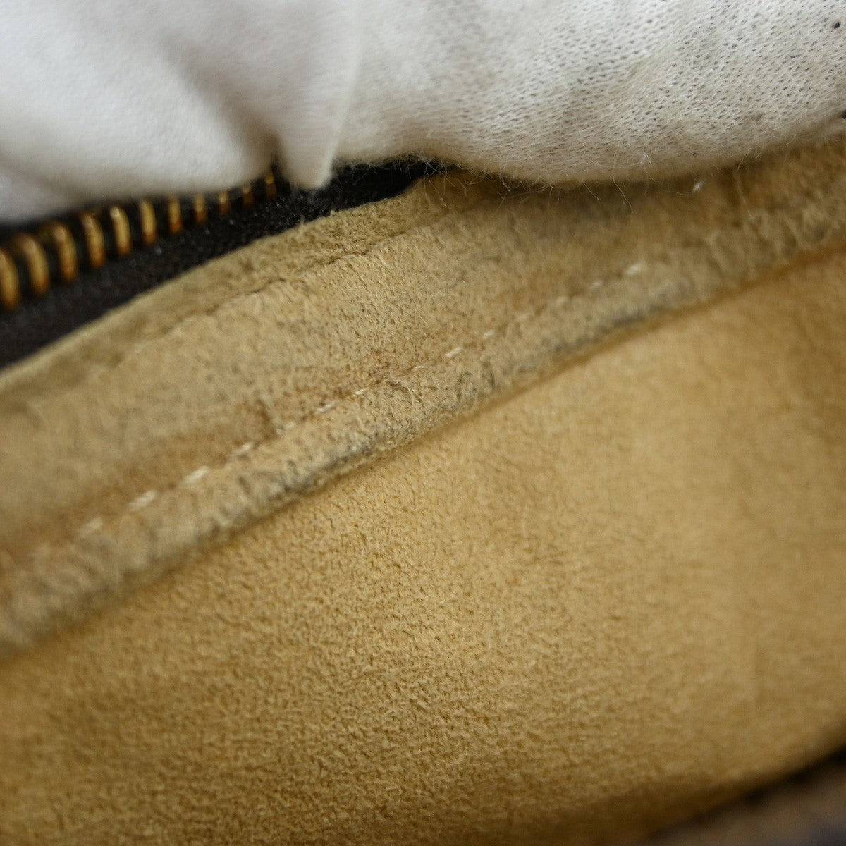 Louis Vuitton Monogram Looping Handbag Monogram Canvas, Brown, Canvas, Shoulder Bag