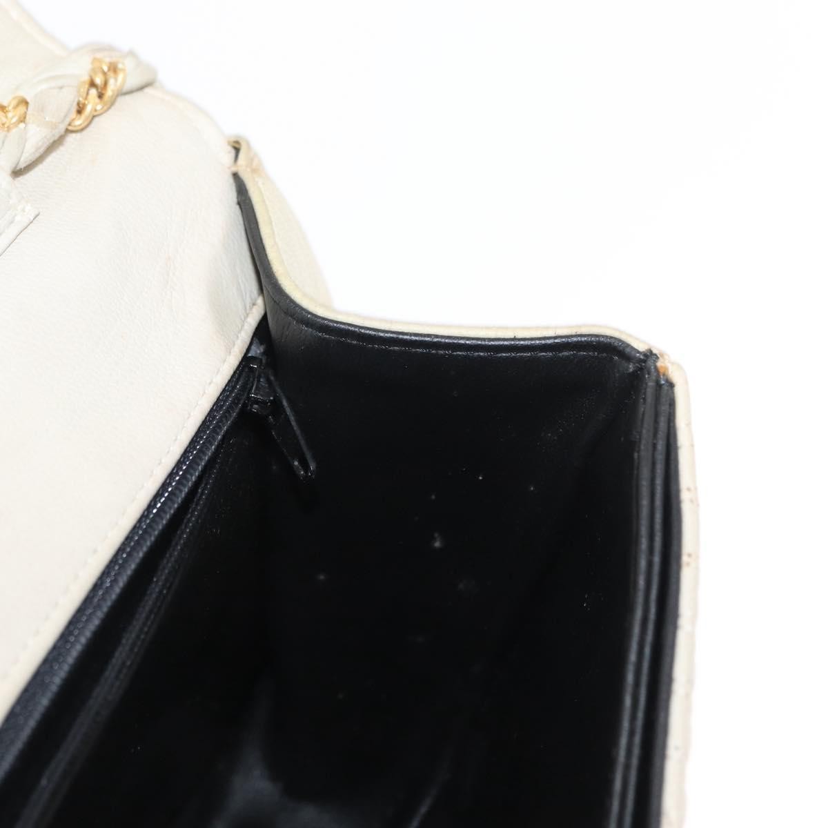 Bally Vintage Shoulder Bag Quilted leather, White, Leather, Shoulder Bag