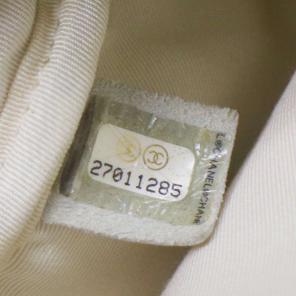 Chanel CC Day Camera Case Quilted Caviar, WHITE, LEATHER, Shoulder bag