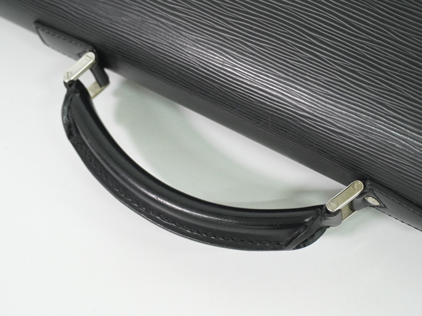 Louis Vuitton Neo Robusto 2 Briefcase Taiga Leather, BLACK, LEATHER, Briefcase