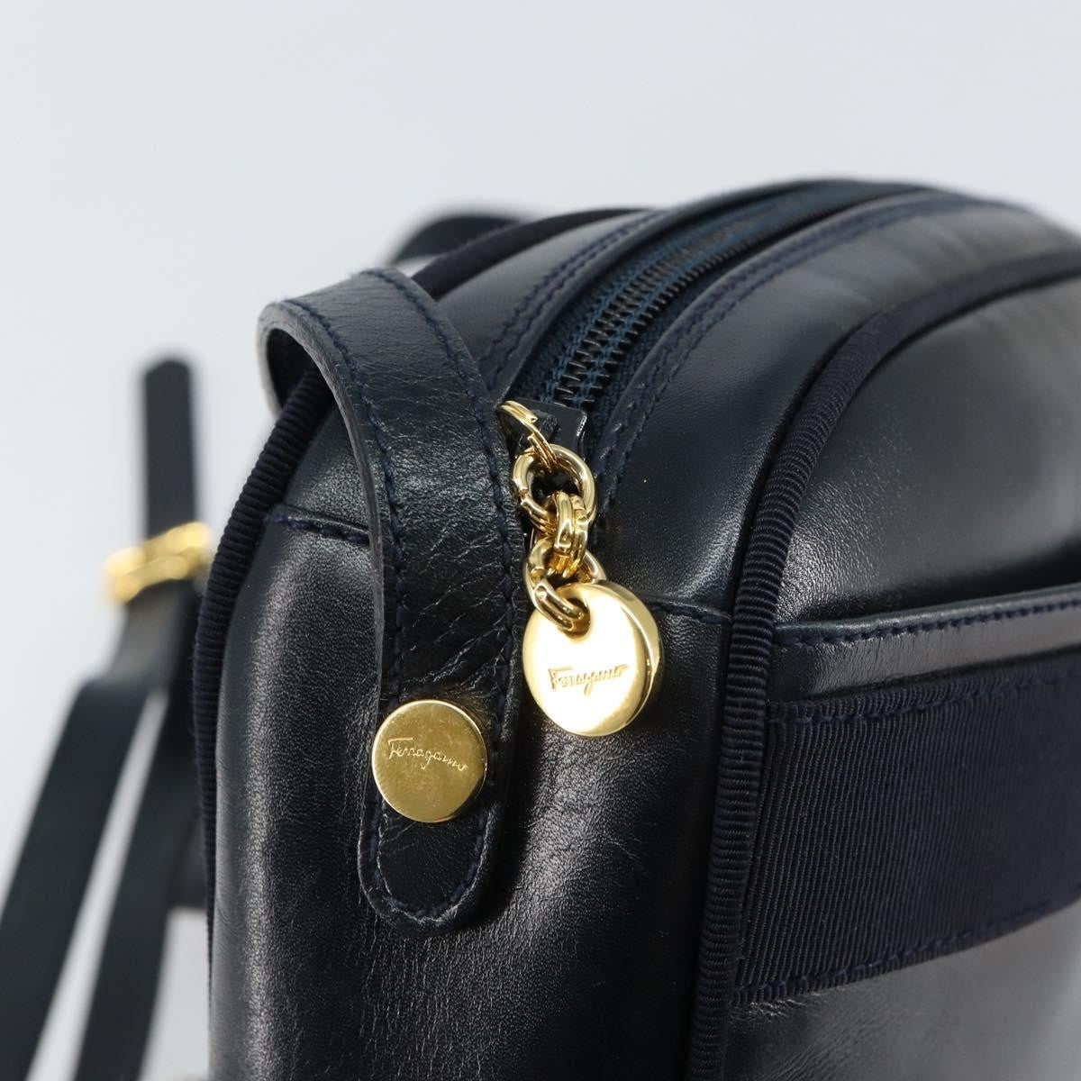 Salvatore Ferragamo Vala Shoulder Bag Leather, NAVY, LEATHER, Shoulder bag