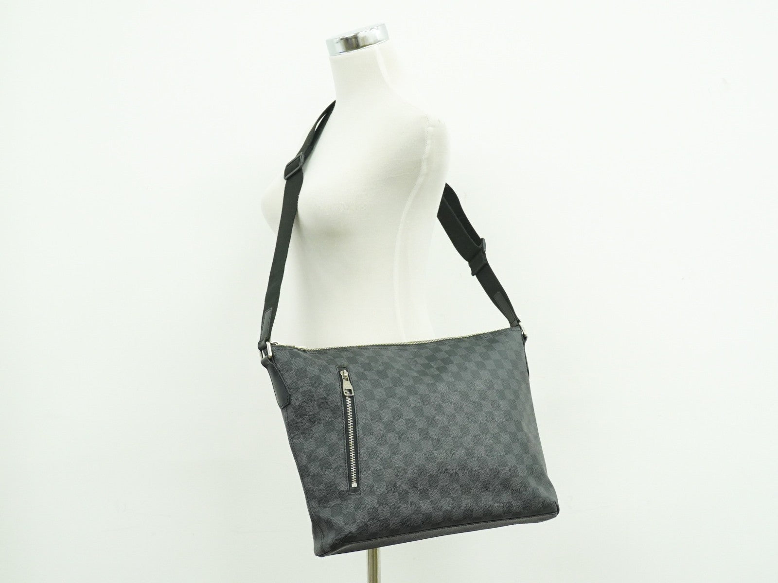 Louis Vuitton Mick Messenger Bag Damier Graphite, BLACK, CANVAS, Shoulder bag
