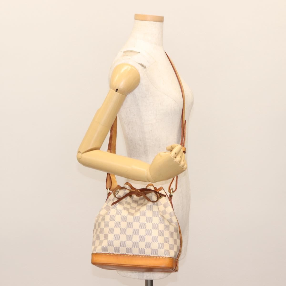 Louis Vuitton Noe Handbag Damier, WHITE, CANVAS, Handbag
