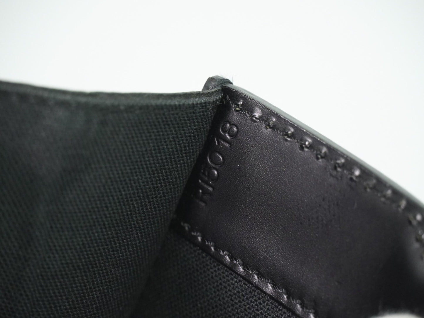 Louis Vuitton Neo Robusto 2 Briefcase Taiga Leather, BLACK, LEATHER, Briefcase