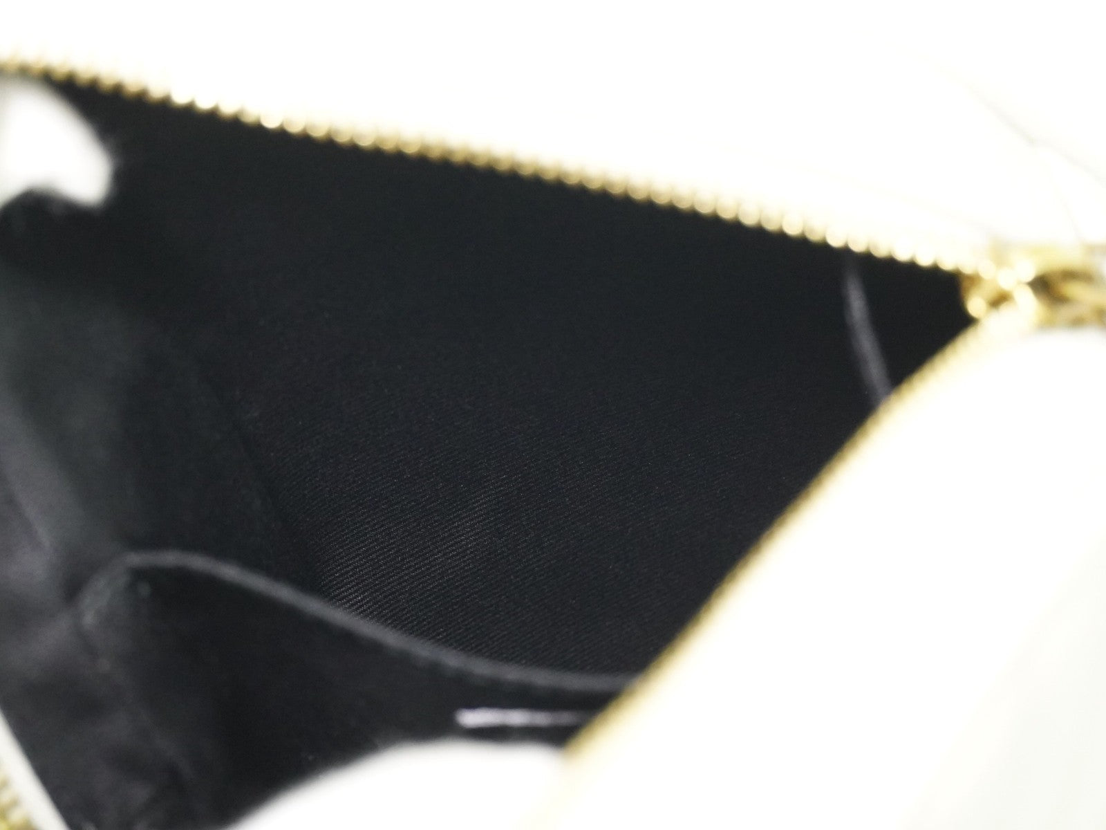 Saint Laurent Vinyle Round Camera Bag Matelasse Chevron Leather, WHITE, LEATHER, Crossbody bag