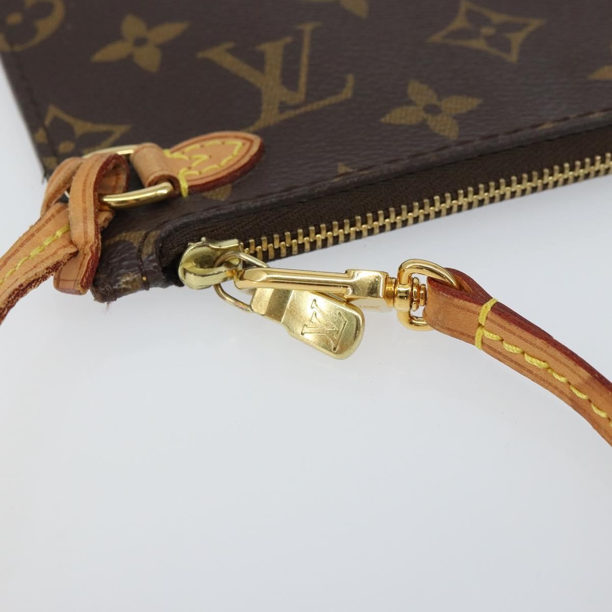 Louis Vuitton Neverfull Pochette Monogram Canvas, BROWN, CANVAS, Clutche & pouche