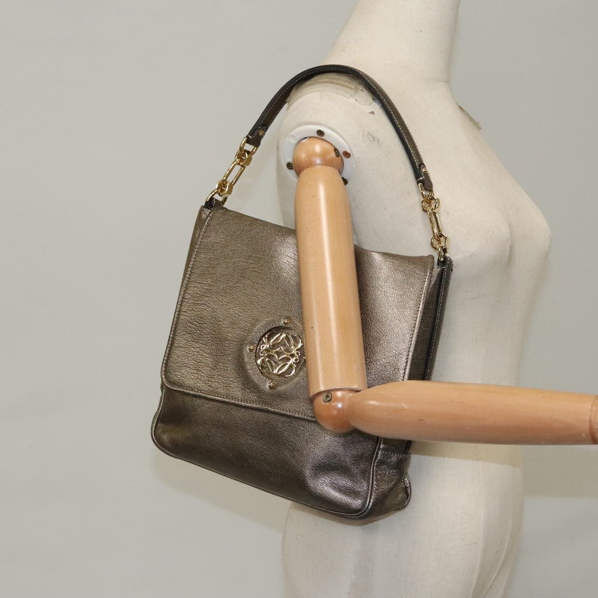 Loewe Anagram handbag Leather, METALLIC, LEATHER, Handbag