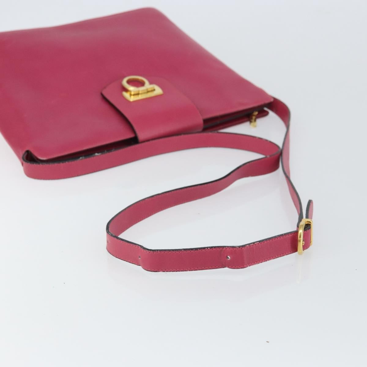 Salvatore Ferragamo Gancini Shoulder Bag Leather, PINK, LEATHER, Shoulder bag