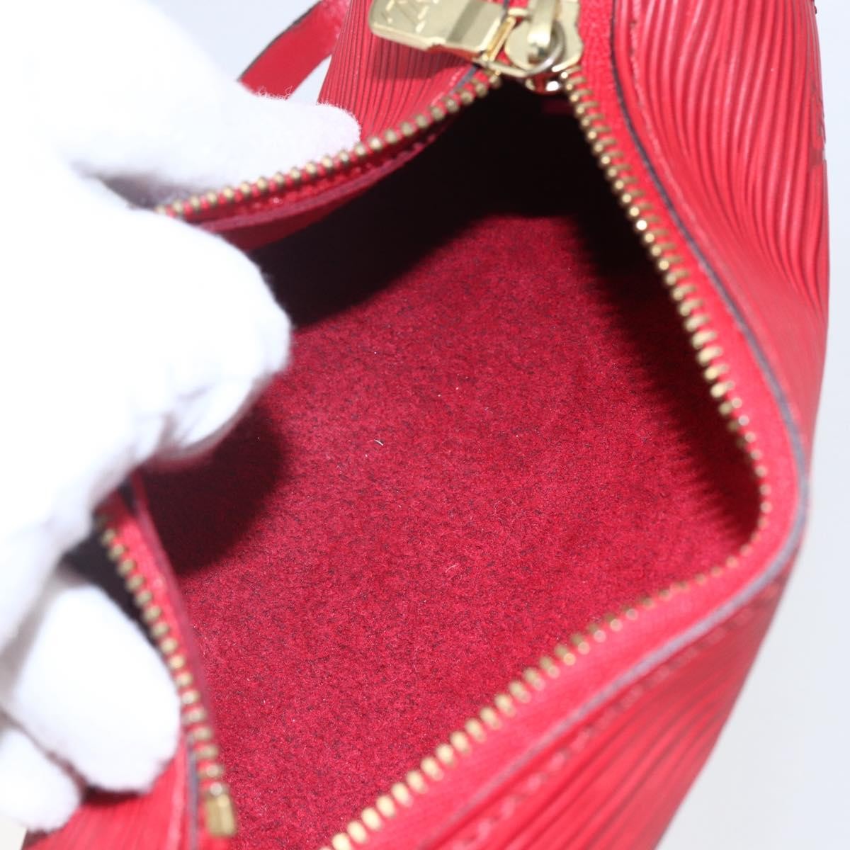 Louis Vuitton Soufflot Pochette Epi Leather, RED, LEATHER, Clutche & pouche