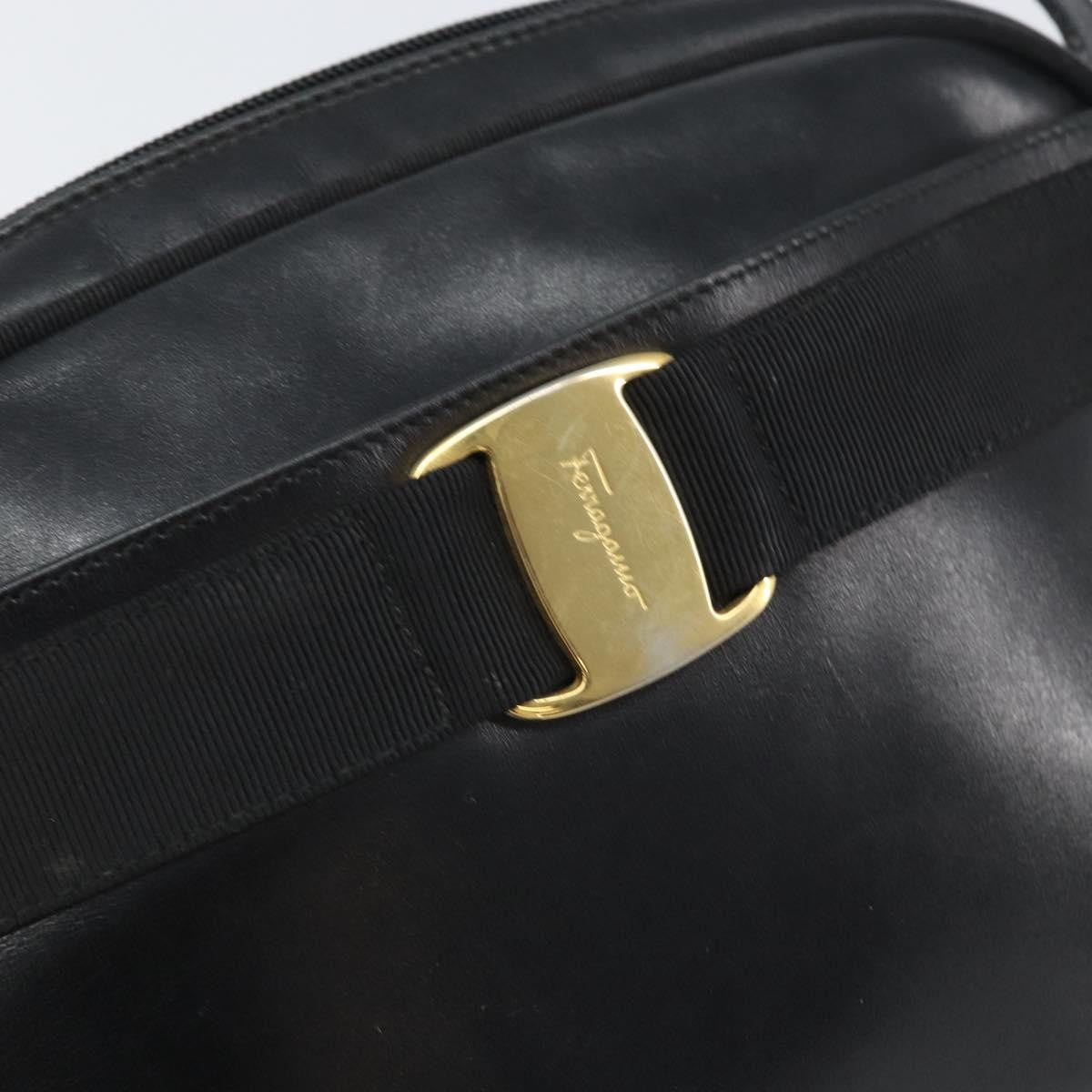 Salvatore Ferragamo Vara Bow camera Shoulder Bag Leather, BLACK, LEATHER, Shoulder bag