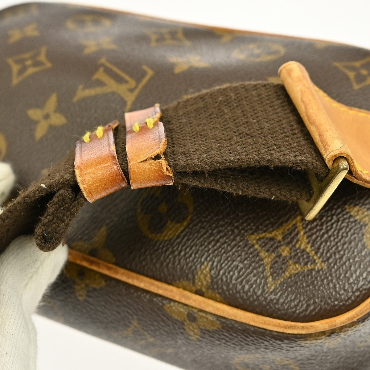 Louis Vuitton Pochette Gange Monogram Canvas, BROWN, CANVAS, Clutche & pouche