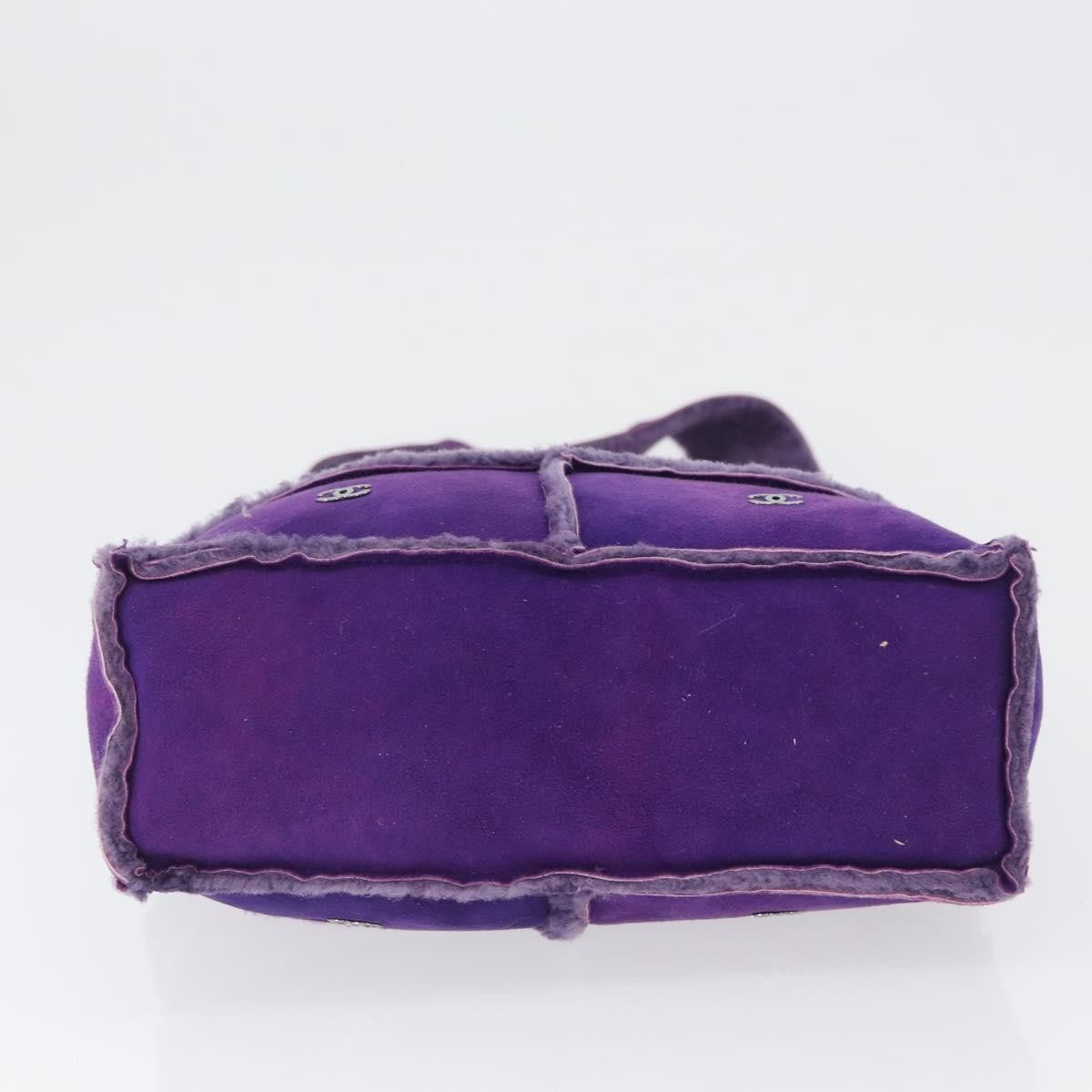 Chanel CC Logo Shoulder Bag Shearling and Suede, PURPLE, SUEDE, Shoulder bag