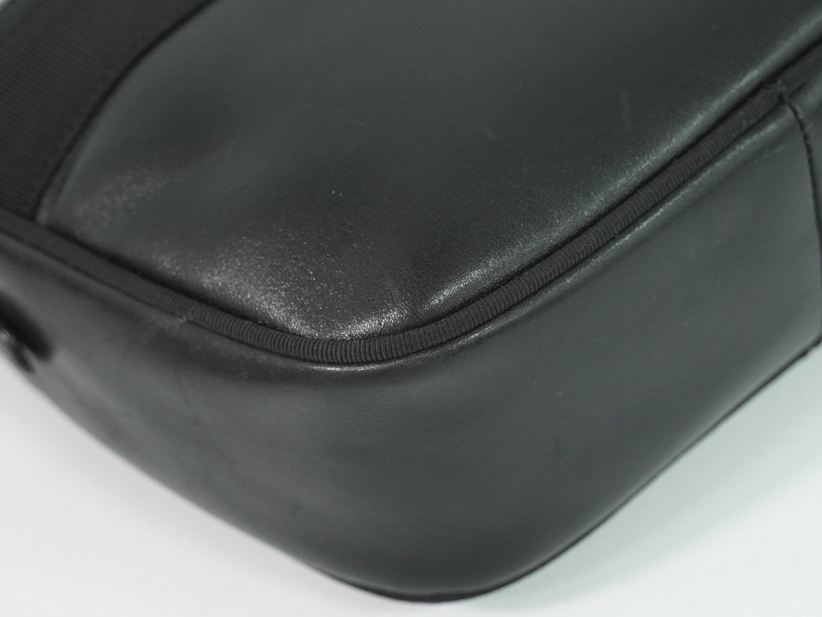Salvatore Ferragamo Vara Bow camera Shoulder Bag Leather, BLACK, LEATHER, Shoulder bag