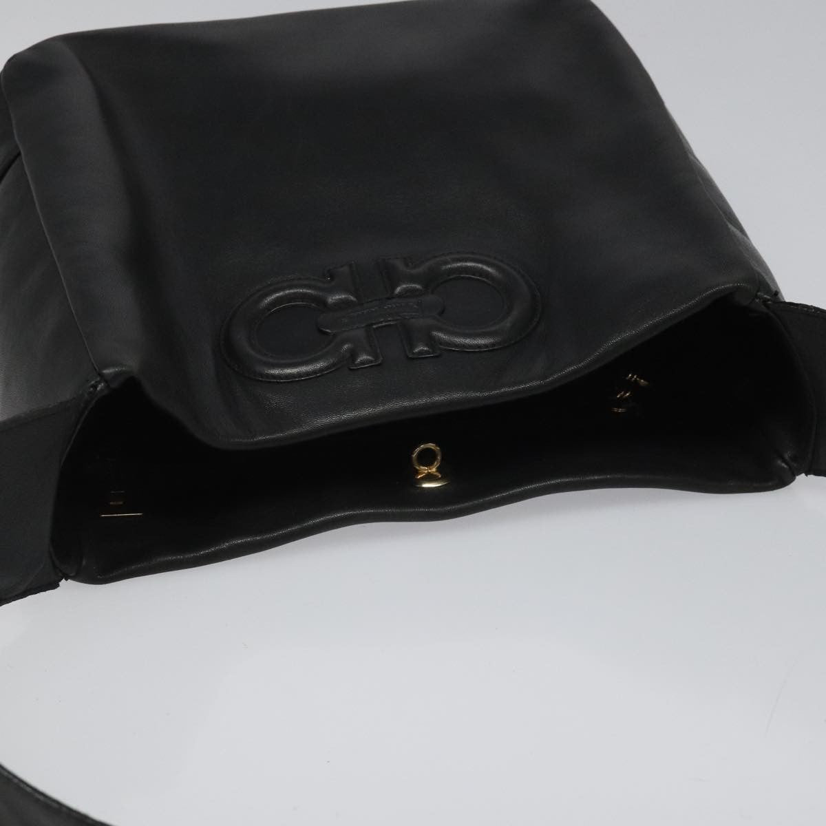 Salvatore Ferragamo Gancini Shoulder Bag Leather, BLACK, LEATHER, Shoulder bag