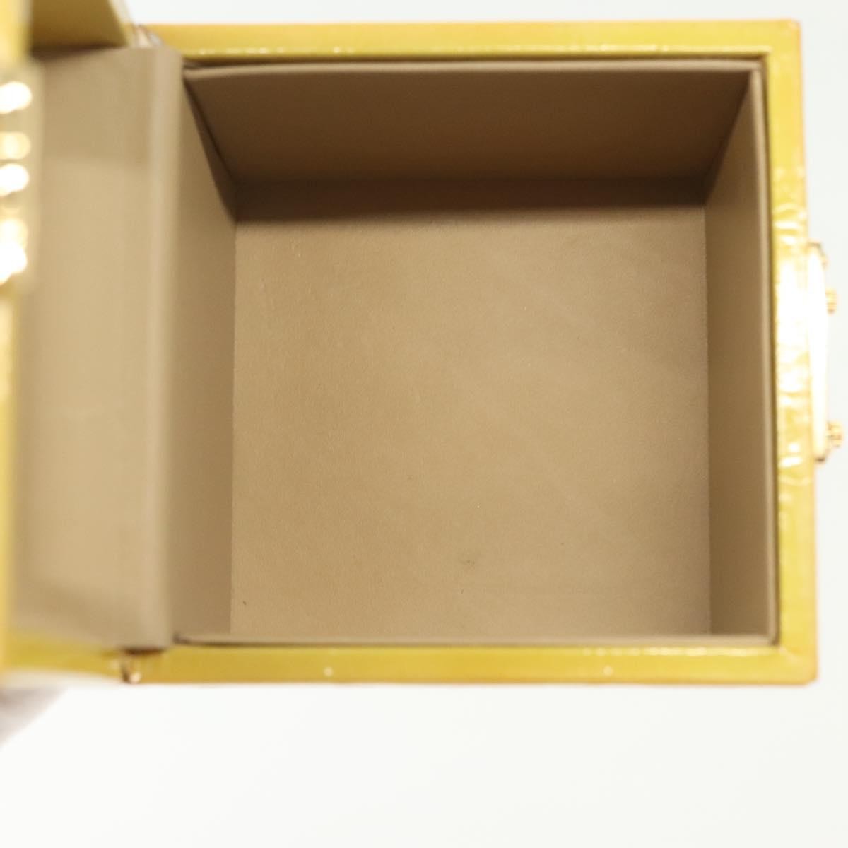 Louis Vuitton Bleecker Box Bag Monogram Vernis, BEIGE, PATENT_LEATHER, Clutche & pouche