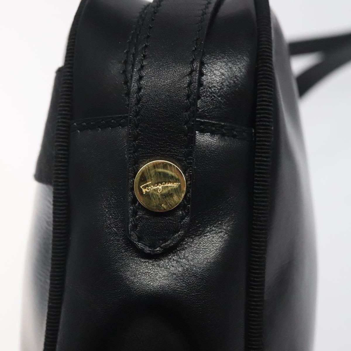 Salvatore Ferragamo Vara Bow camera Shoulder Bag Leather, Black, Leather, Shoulder Bag