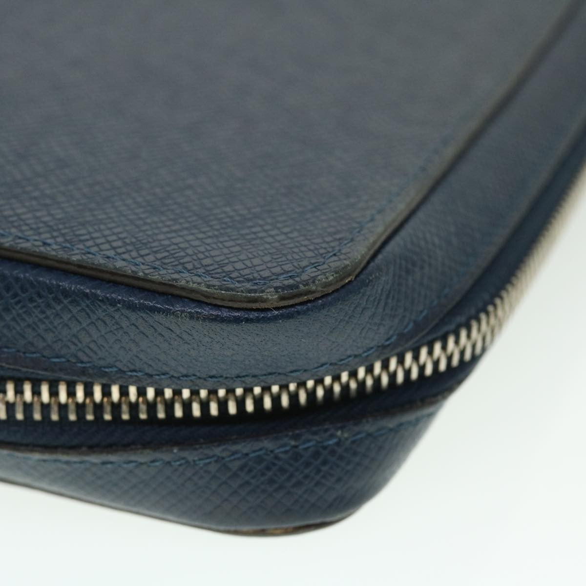 Louis Vuitton Zippy XL Taiga Leather, Navy, Leather, Wallet