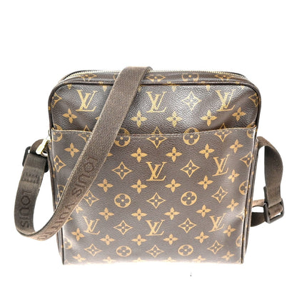 Louis Vuitton Trotteur Beaubourg Handbag Monogram Canvas, BROWN, CANVAS, Shoulder bag
