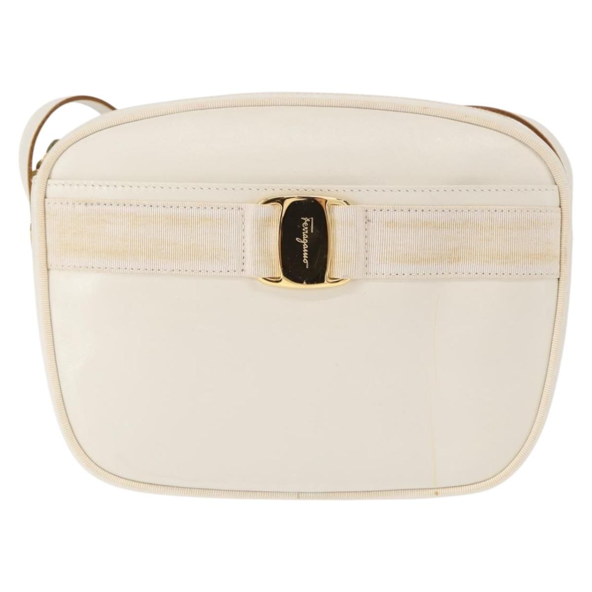 Salvatore Ferragamo Vala Shoulder Bag Leather, WHITE, LEATHER, Shoulder bag