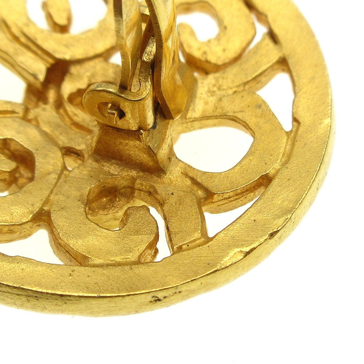 Chanel CC Round Earrings Metal, GOLD, GOLD_PLATED, Earrings