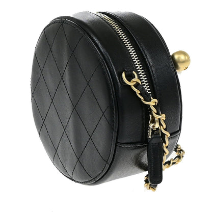 Chanel Chic Pearls Round Clutch with Chain Quilted Lambskin, BLACK, LEATHER, Shoulder bag