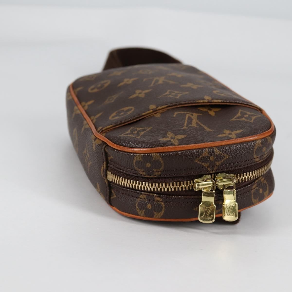 Louis Vuitton Pochette Gange Monogram Canvas, BROWN, CANVAS, Clutche & pouche