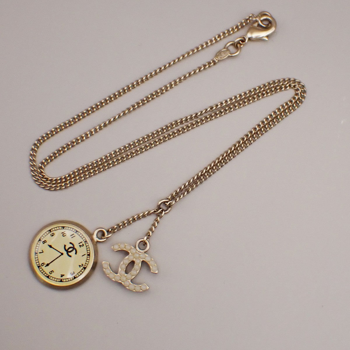 Chanel CC Pendant Necklace Faux Pearls and Metal, GOLD, GOLD_PLATED, Necklace