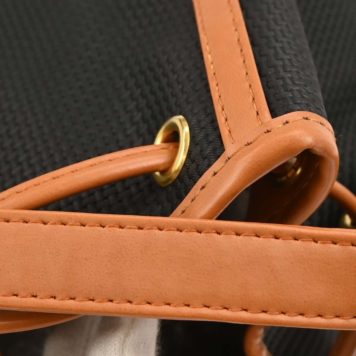 Saint Laurent Vintage Shoulder Bag - Brandsamsara