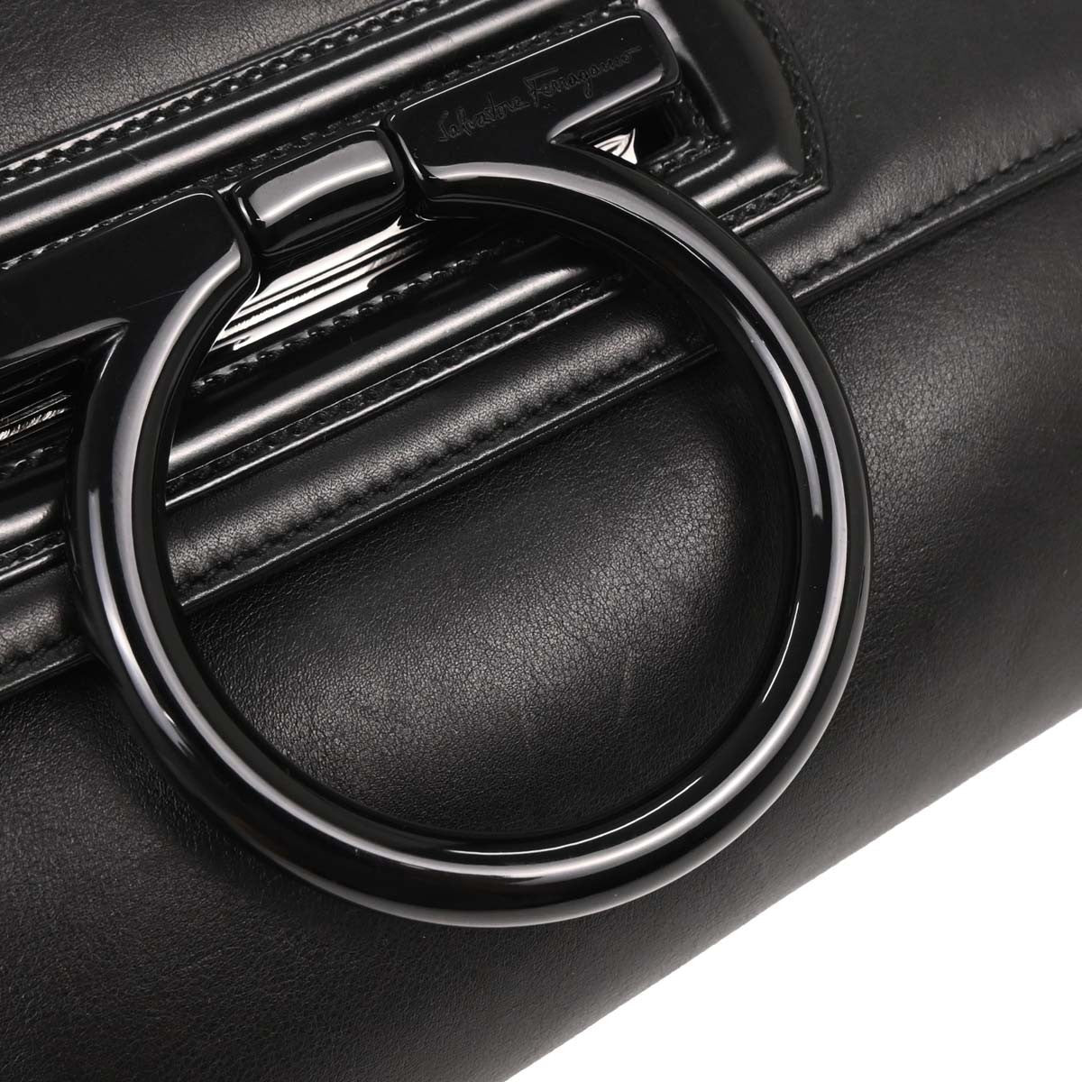 Salvatore Ferragamo Gancini handbag - Brandsamsara