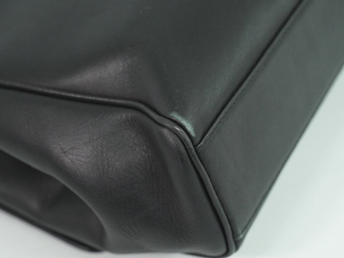 Salvatore Ferragamo Gancini Shoulder Bag - Brandsamsara