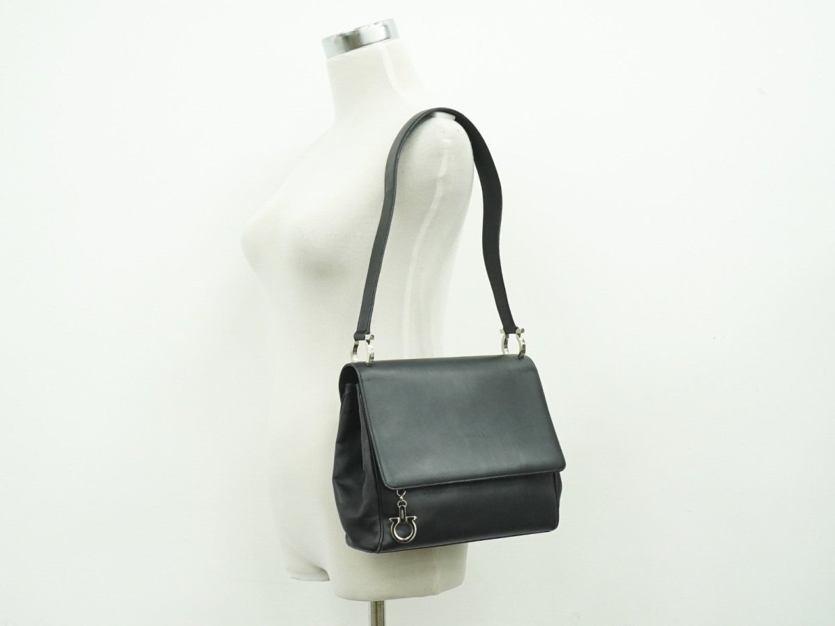 Salvatore Ferragamo Gancini Shoulder Bag - Brandsamsara